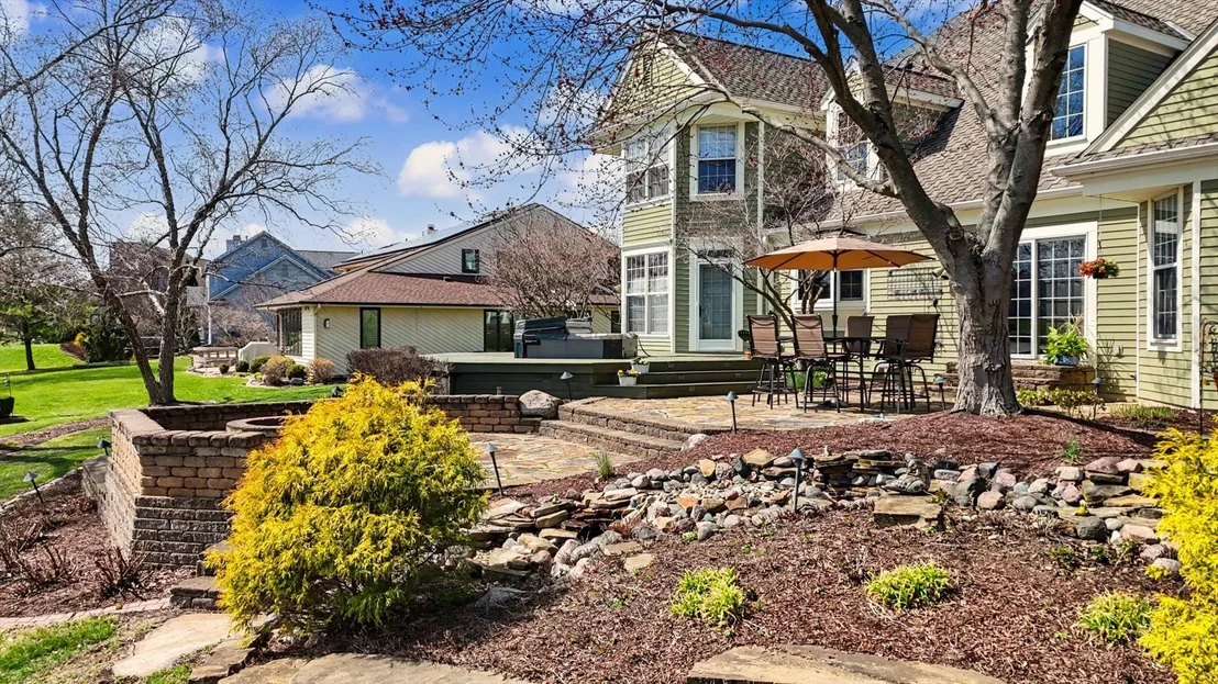 Photo of 2204 Edgewater Place