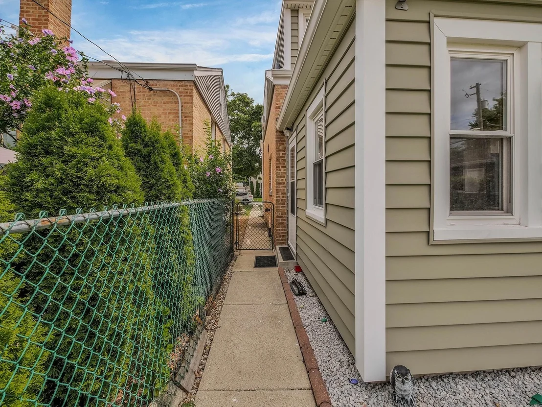 Photo of 2408 Spruce Street