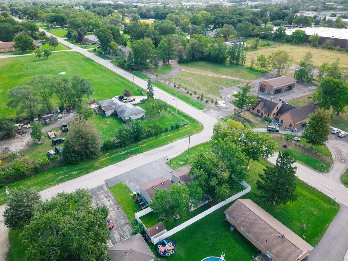 Photo of 960 Becker Lane