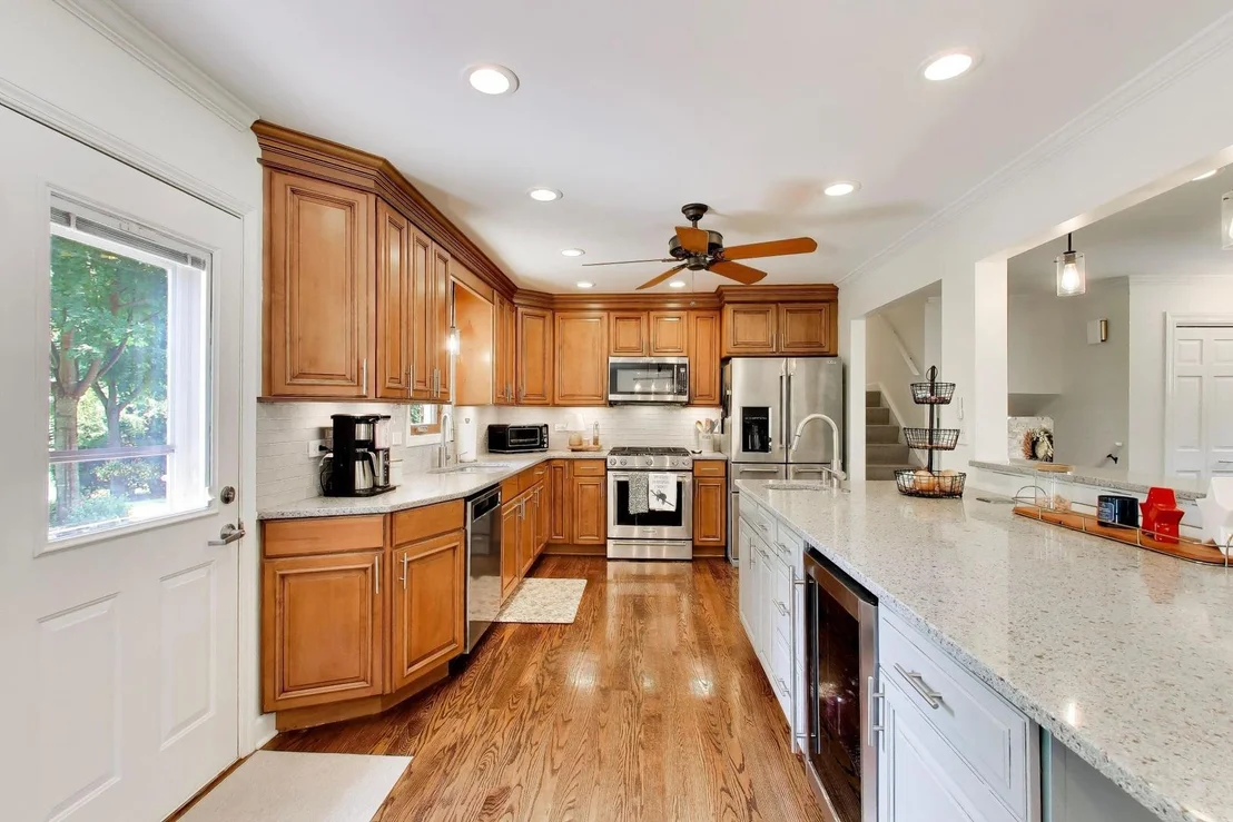 Photo of 2147 Green Valley Road