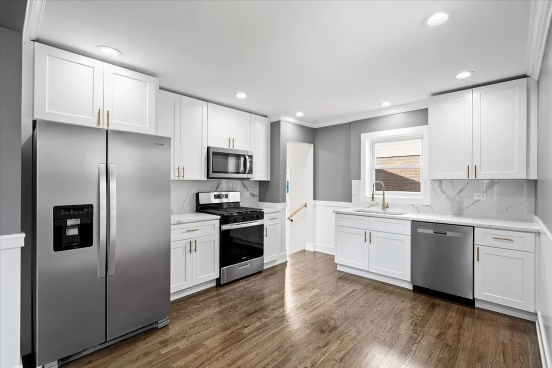 Photo of 438 W 126th Place