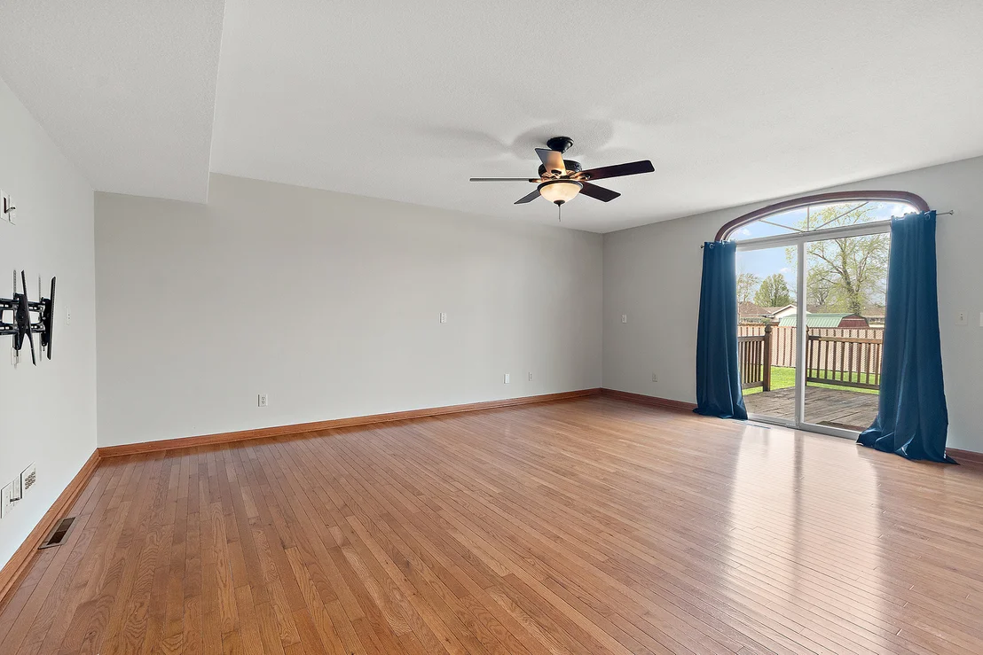 Photo of 1390 Armour Road