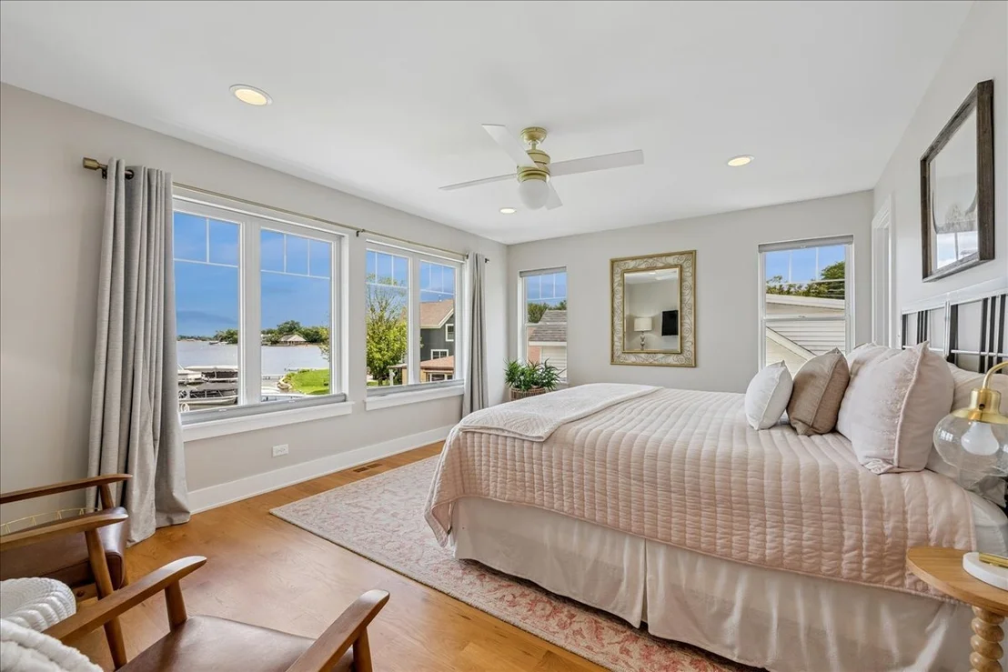Photo of 225 Edgewater Drive