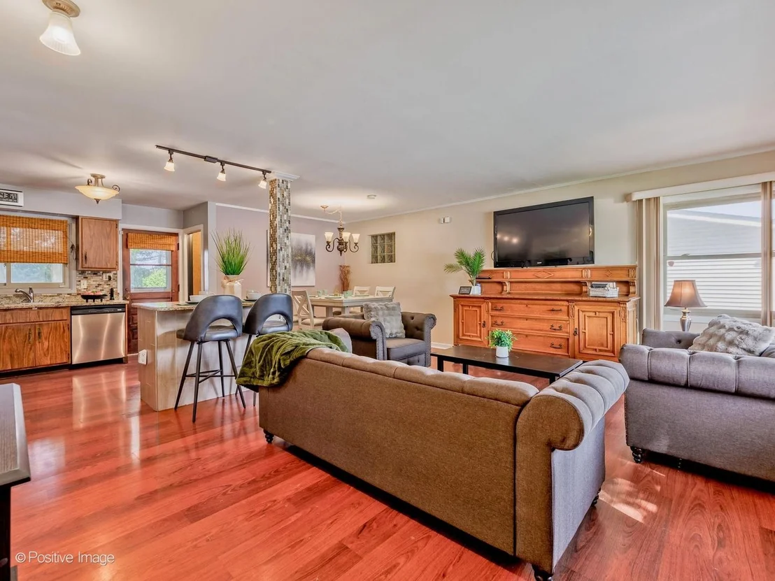 Photo of 1025 Longaker Road