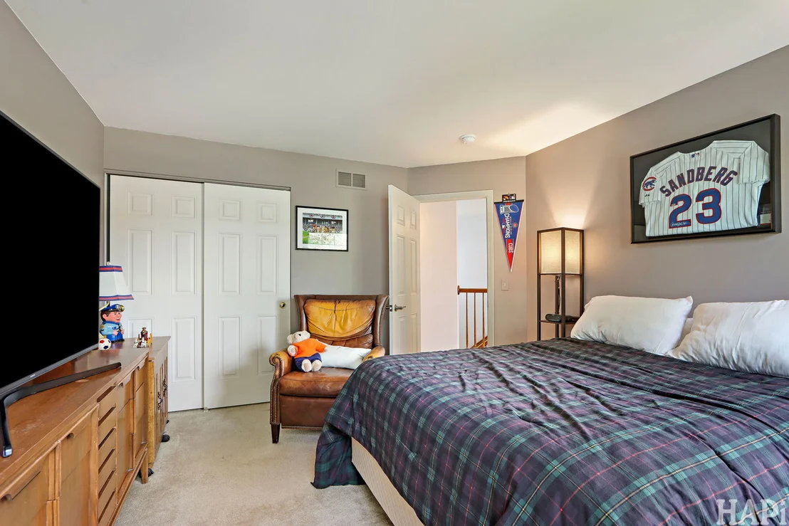 Photo of 4570 Loyola Drive
