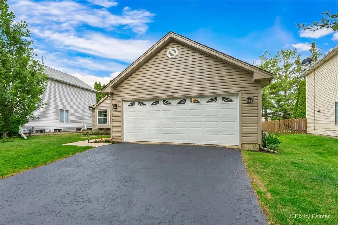 Photo of 765 Thorndale Drive