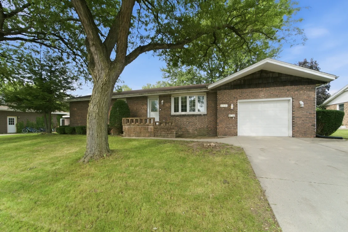 Photo of 286 N Tomagene Drive