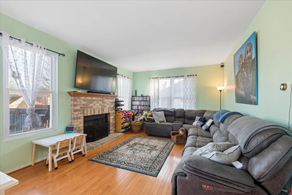 Photo of 821 Red Barn Lane