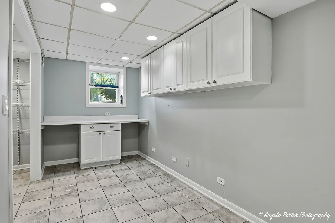 Photo of 410 WILLOW Road