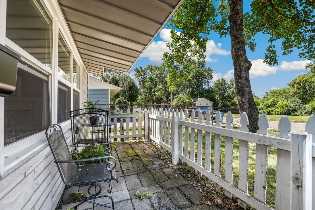Photo of 253 Tiverton Lane
