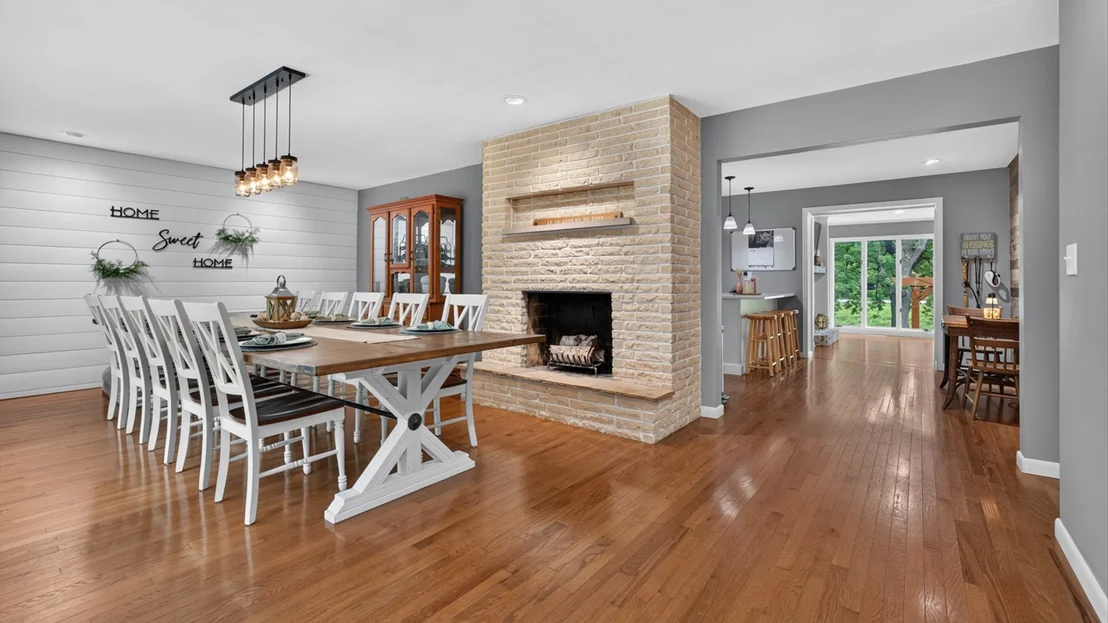 Photo of 1402 Maplewood Drive