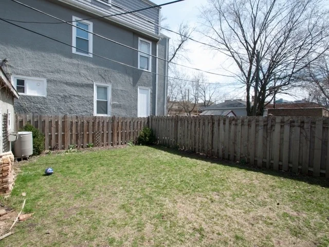 Photo of 2025 MAPLE Avenue
