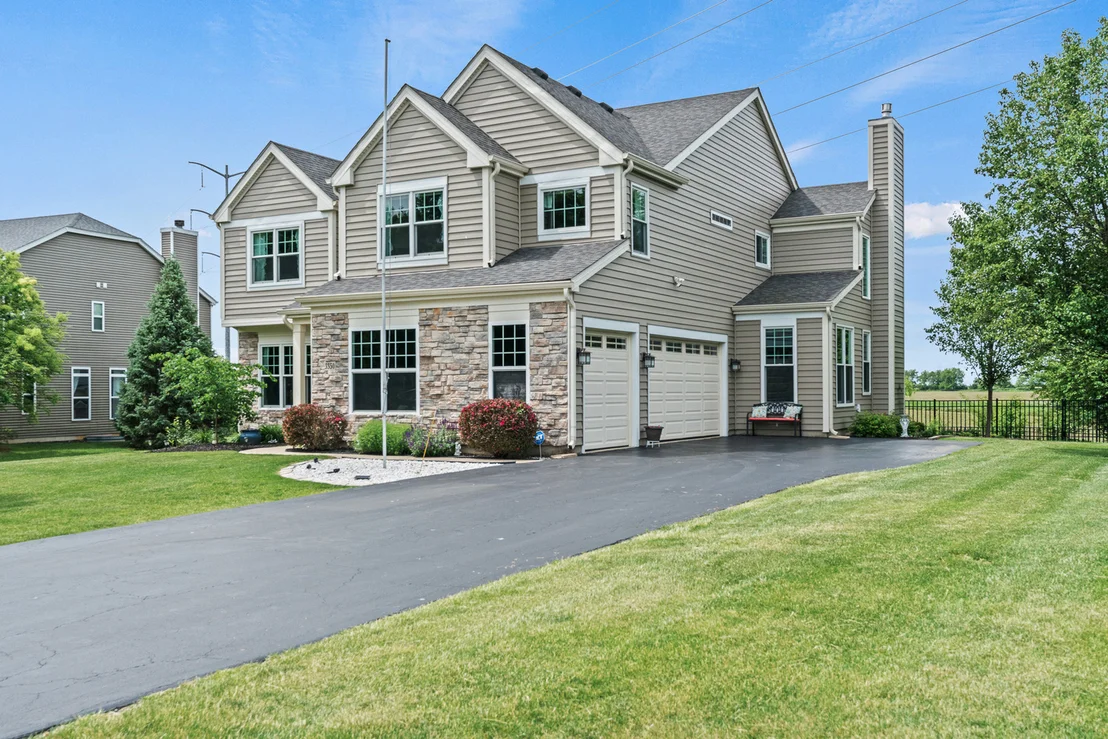Photo of 3350 Moraine Drive