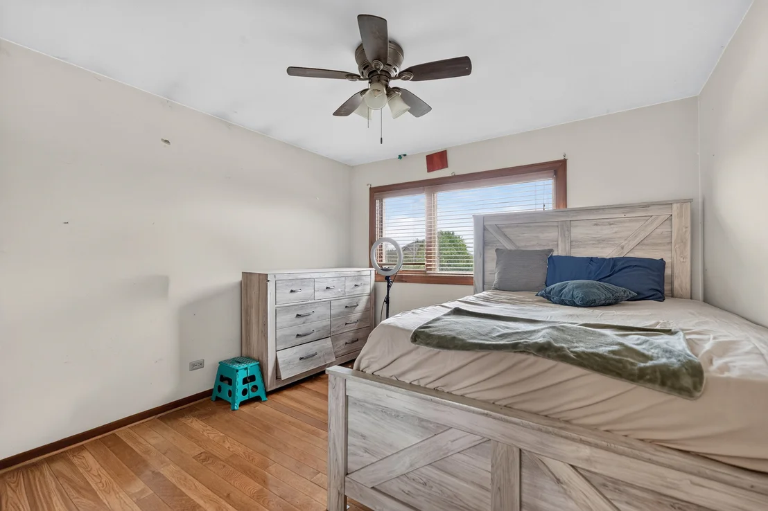 Photo of 7622 W Lakeside Drive