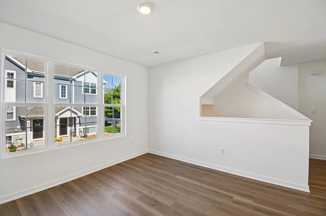 Photo of 1299 Foxglove Drive
