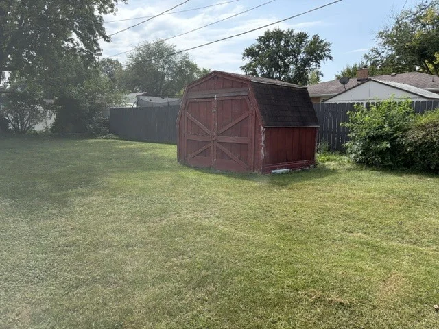 Photo of 2108 Manor Lane