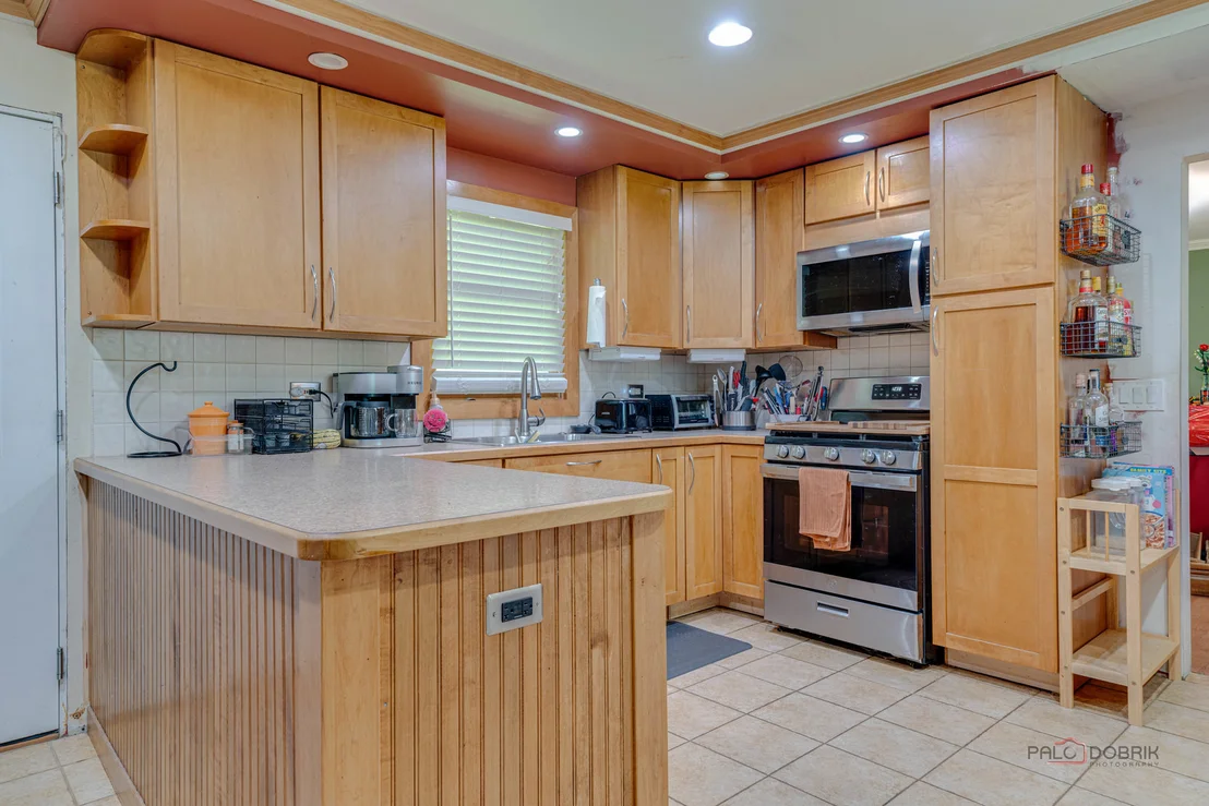 Photo of 6703 Hawthorne Drive