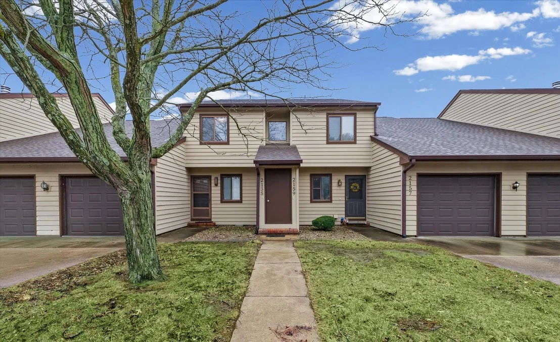 Photo of Unit 2159 at 2159 Harbortown Circle