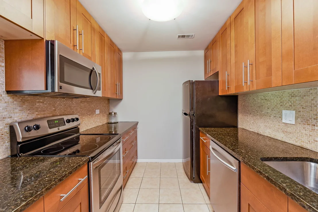 Photo of Unit E3 at 1464 Stonebridge Circle