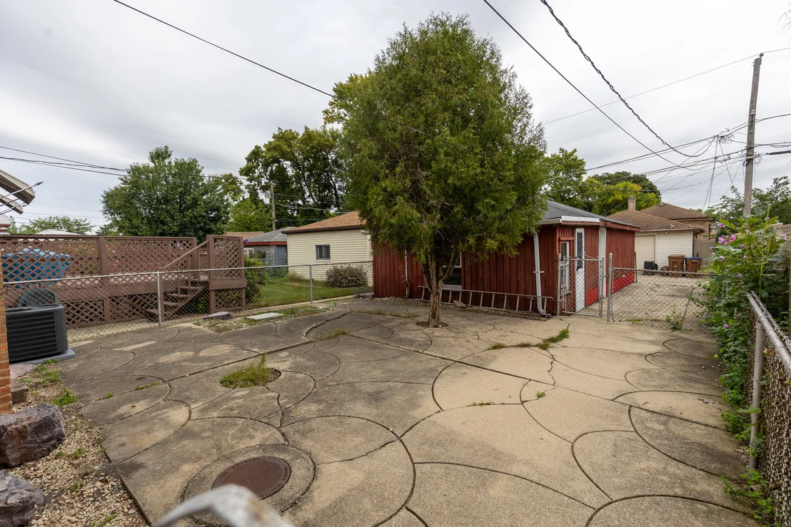 Photo of 2433 S Keystone Avenue