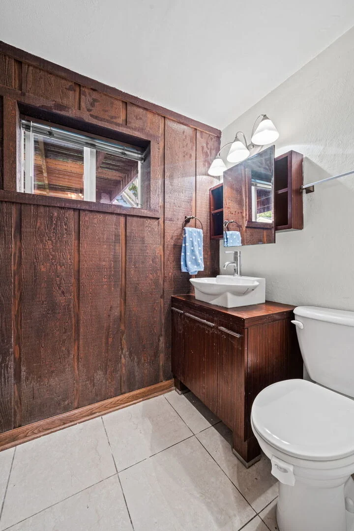 Photo of 933 Webster Lane