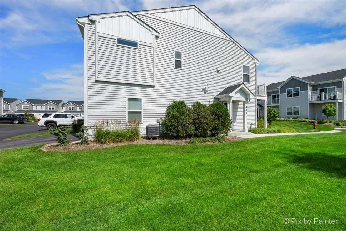 Photo of 466 Comstock Road