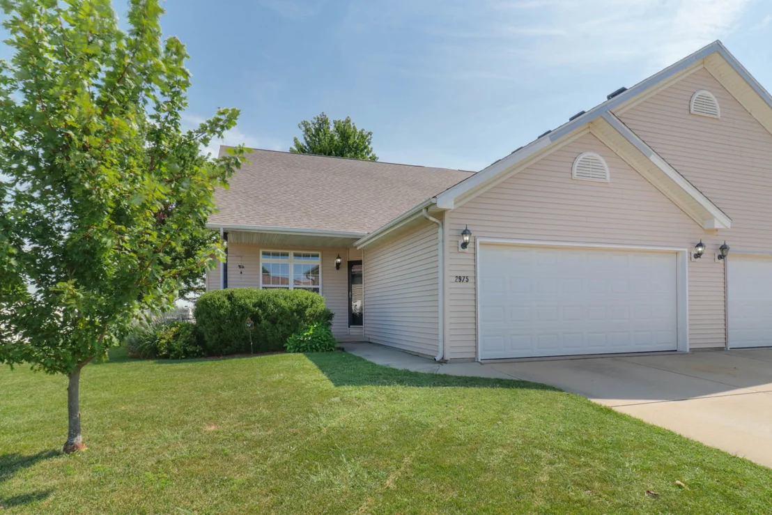 Photo of 2975 Benson Lane