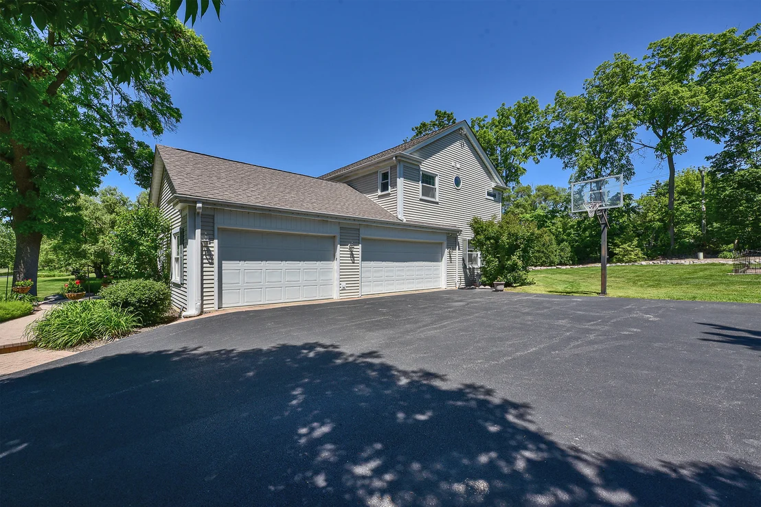 Photo of 381 Grayfriars Lane