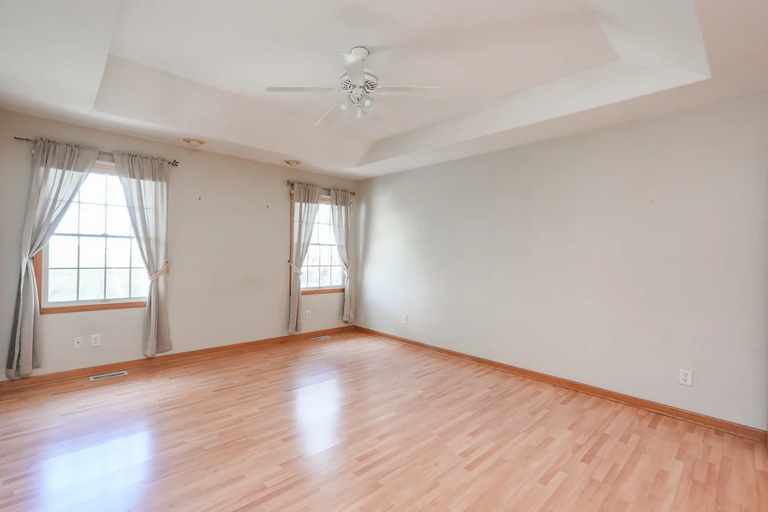 Photo of 671 Diversatech Drive N
