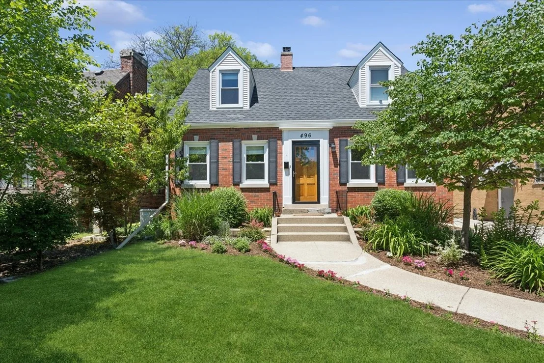 Photo of 496 Longcommon Road
