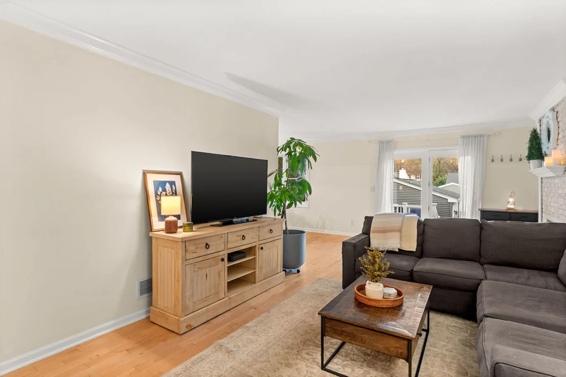 Photo of 920 Britta Lane