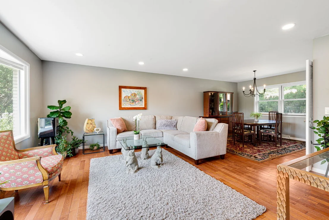 Photo of 3504 Illinois Road