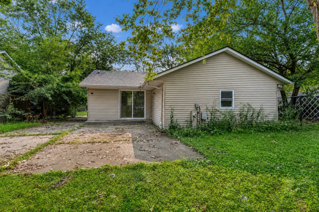 Photo of 946 Harvard Lane
