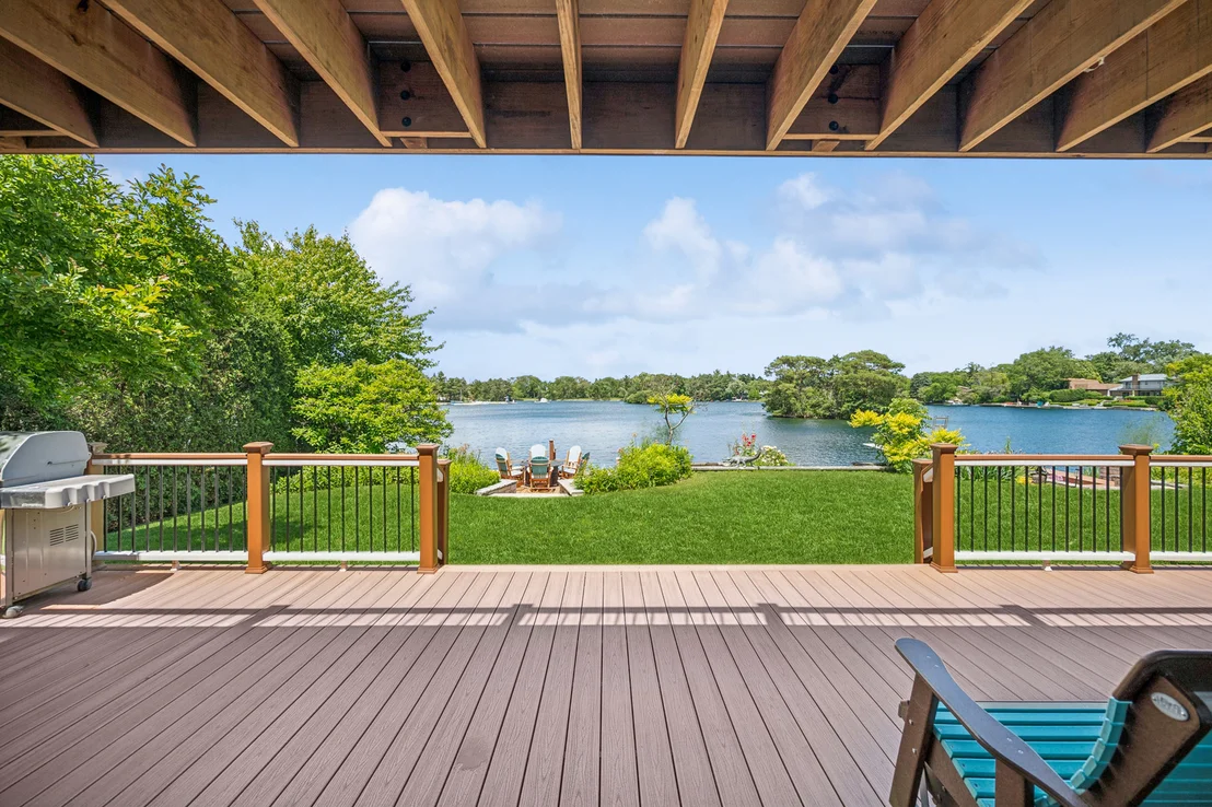 Photo of 2036 Valley Lo Lane