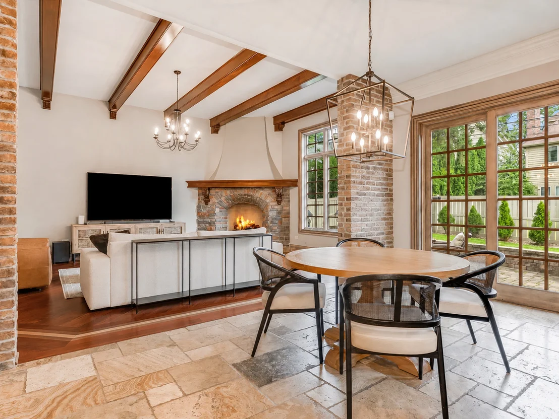 Photo of 720 Willow Road
