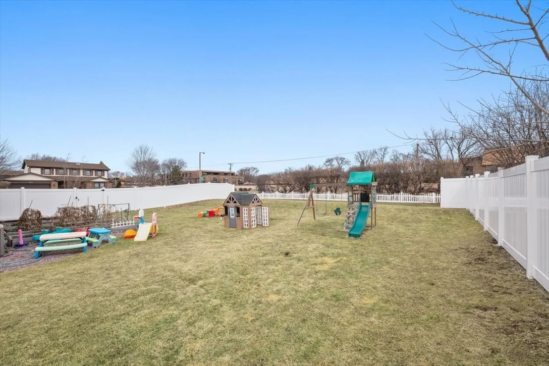 Photo of 805 Sutton Drive