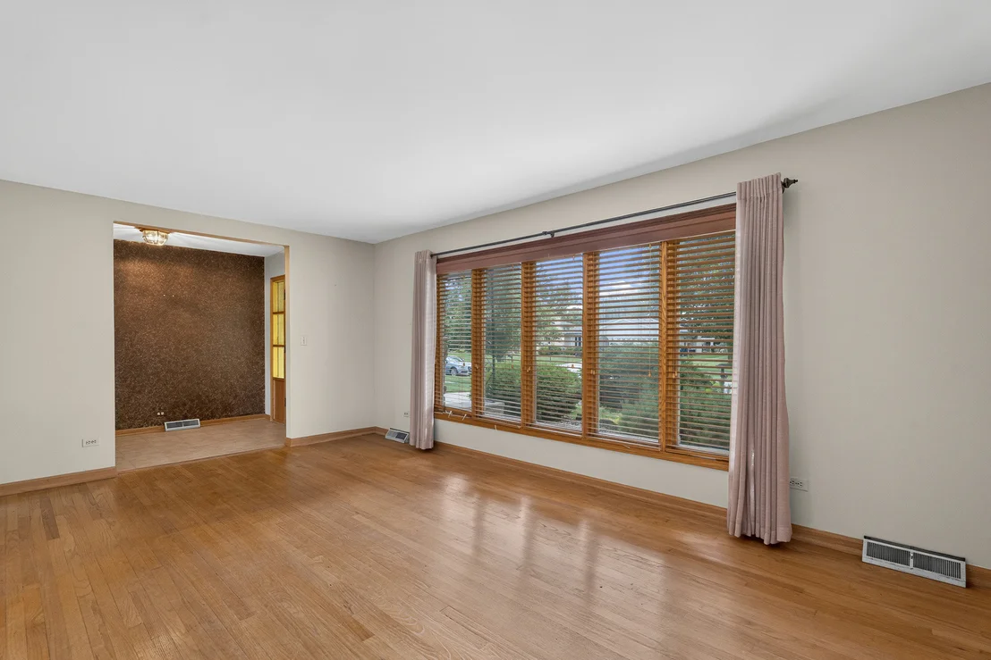 Photo of 7305 Summit Road