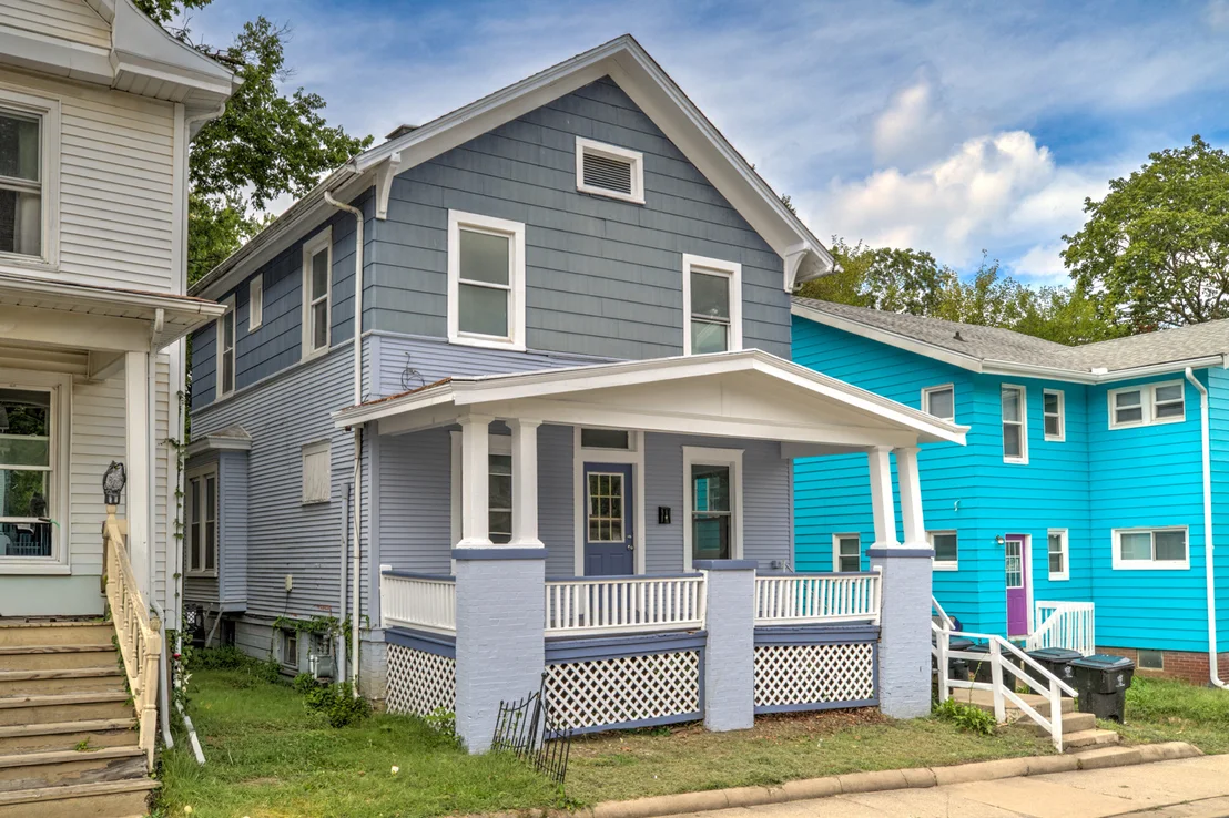 Photo of 310 N Mclean Street