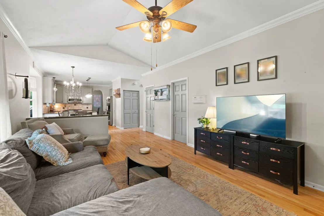 Photo of 110 Saint Germain Place