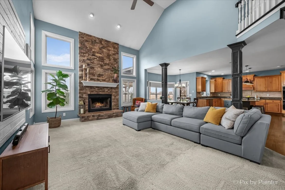 Photo of 647 Bennett Drive