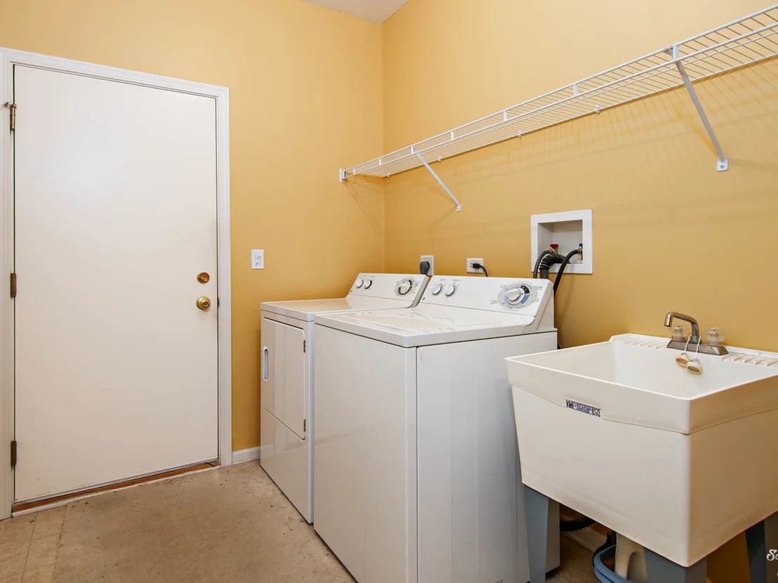 Photo of 847 Beech Drive