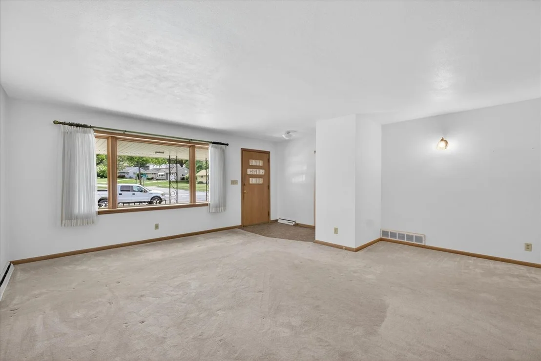 Photo of 404 Fairview Boulevard