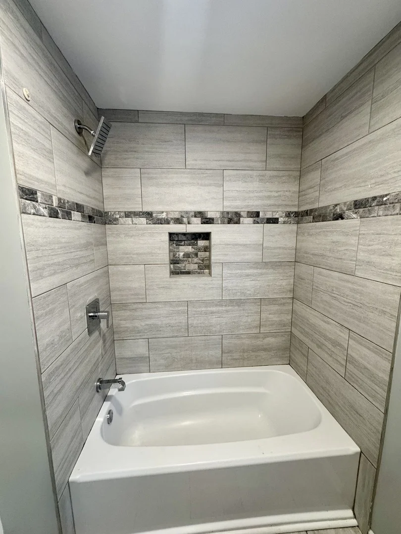 Photo of 1102 W 111th Street
