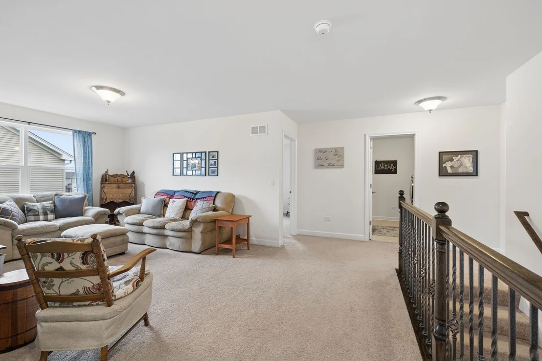 Photo of 903 Foxview Drive