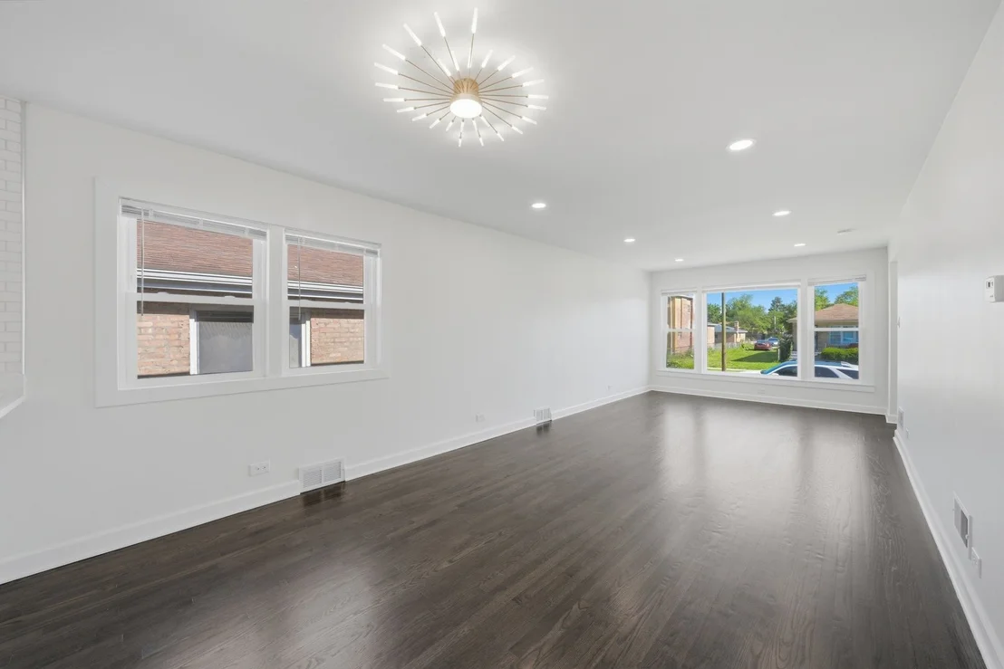 Photo of 415 W 95th Place