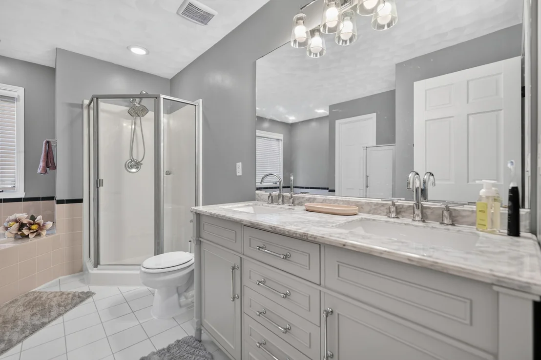 Photo of 9176 Forest Ridge Drive