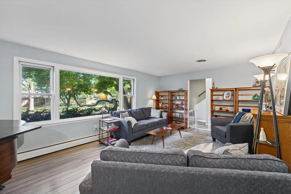 Photo of 803 Brighton Drive