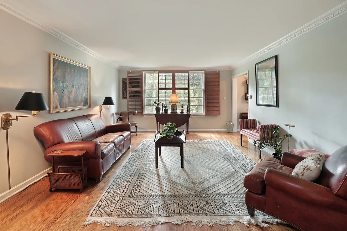 Photo of 1024 Old Elm Place