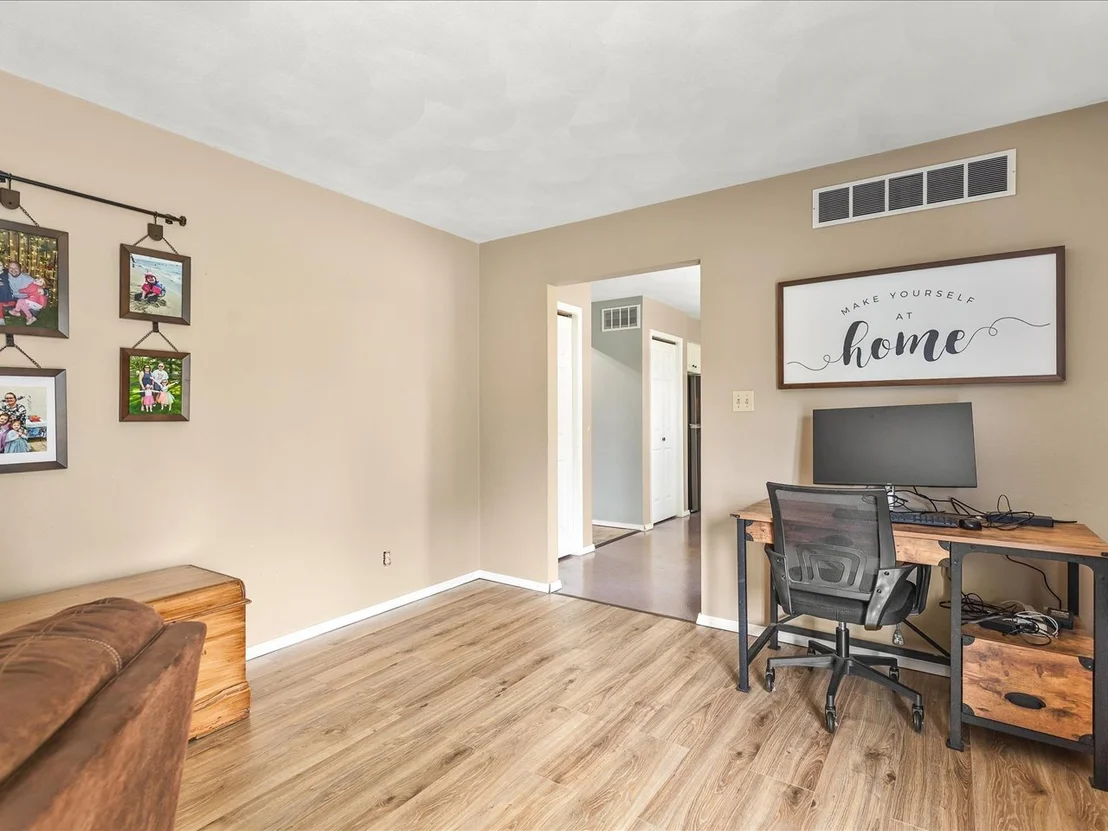 Photo of 1071 Arapaho Drive