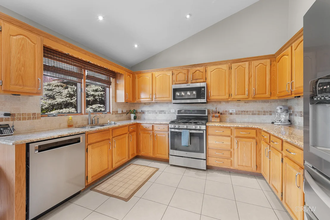 Photo of 1216 W Grove Street